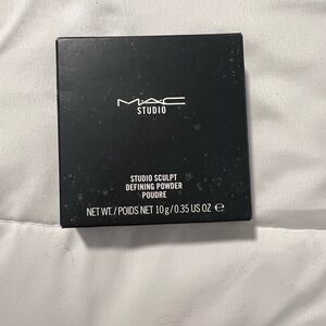MAC Cosmetics Studio Sculpt Defining Powder - Black